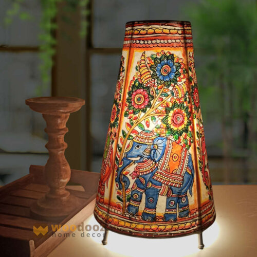 Tholu bommalata elephant table lamp