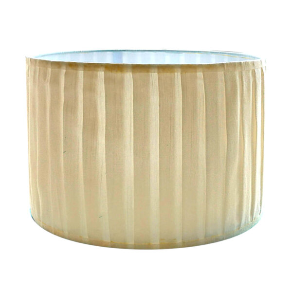 Pleated lamp shade